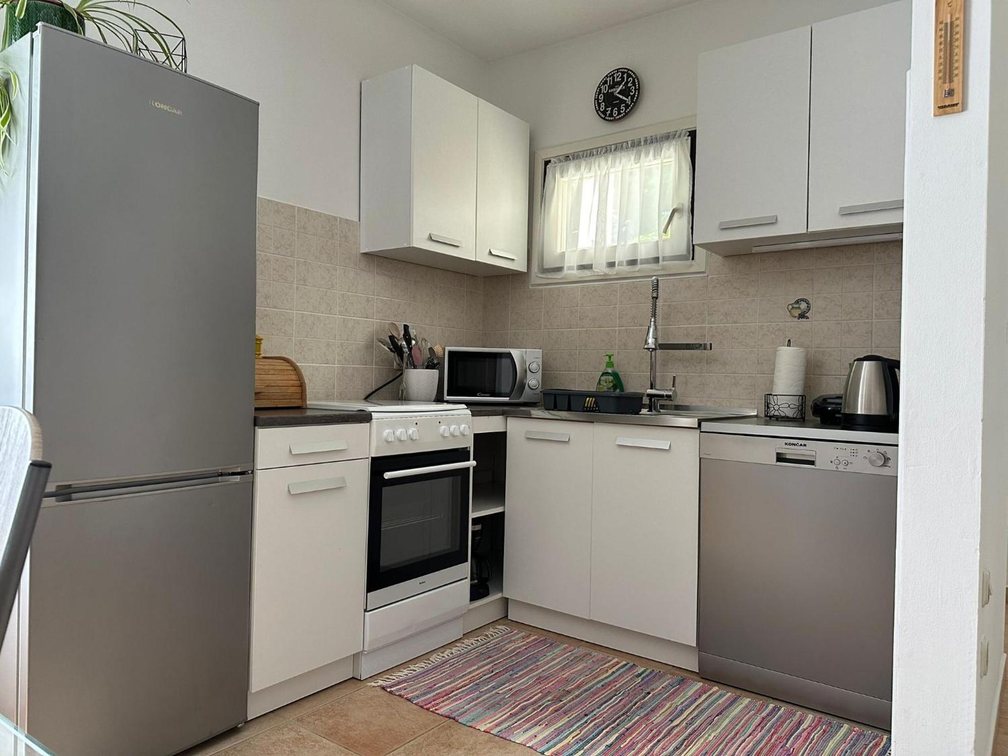 Holiday Home Mirela Sisan Luaran gambar